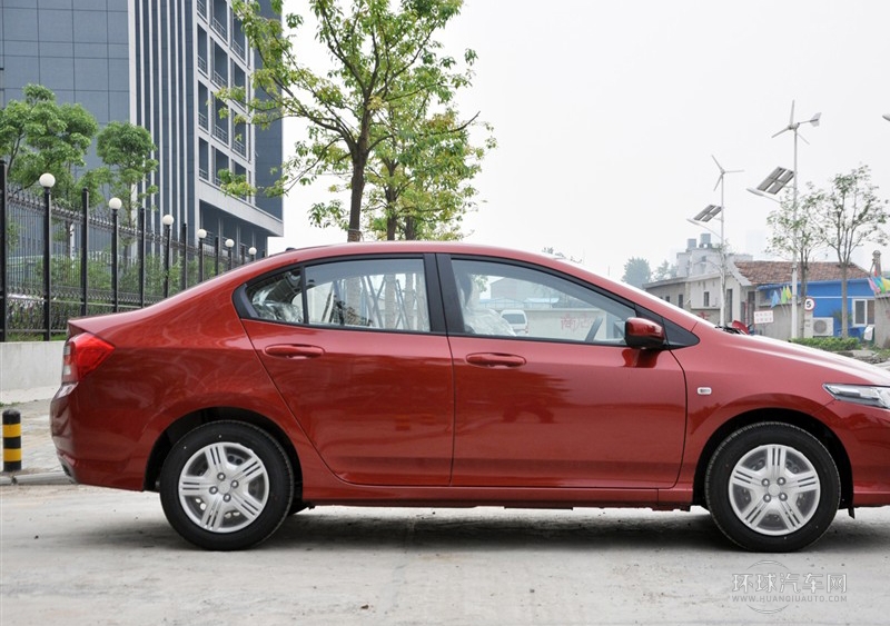 2012款 1.5L 手動(dòng)舒適版