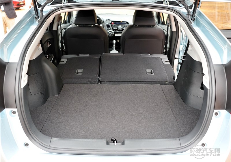2013款 1.3L 標(biāo)準(zhǔn)型