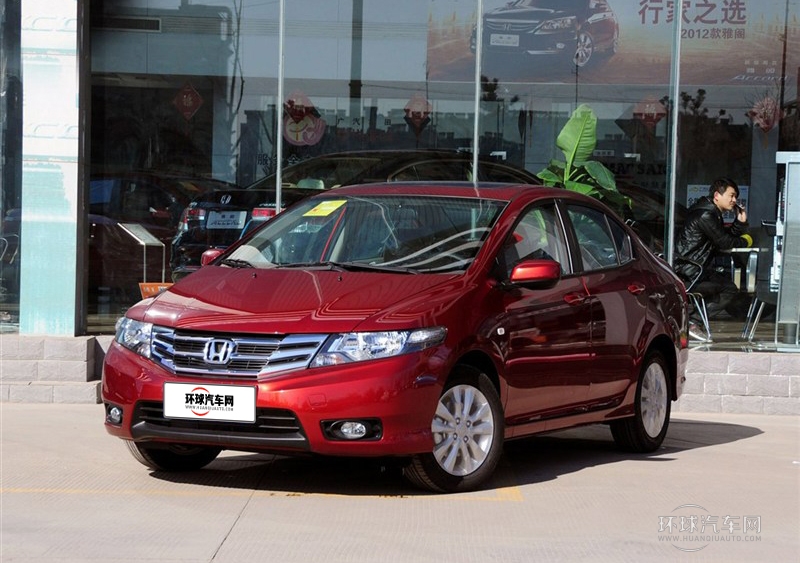 2012款 1.8L 自動(dòng)豪華版