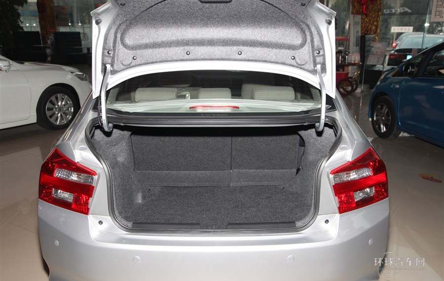 2012款 1.8L 自動(dòng)舒適版