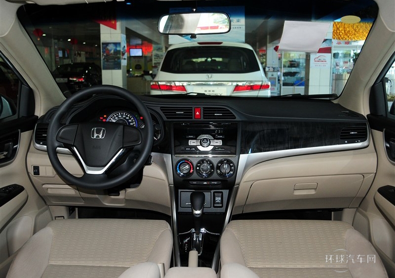 2013款 1.8L 自動(dòng)舒適版