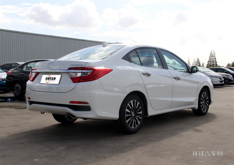 2013款 1.8L 手動(dòng)舒適版