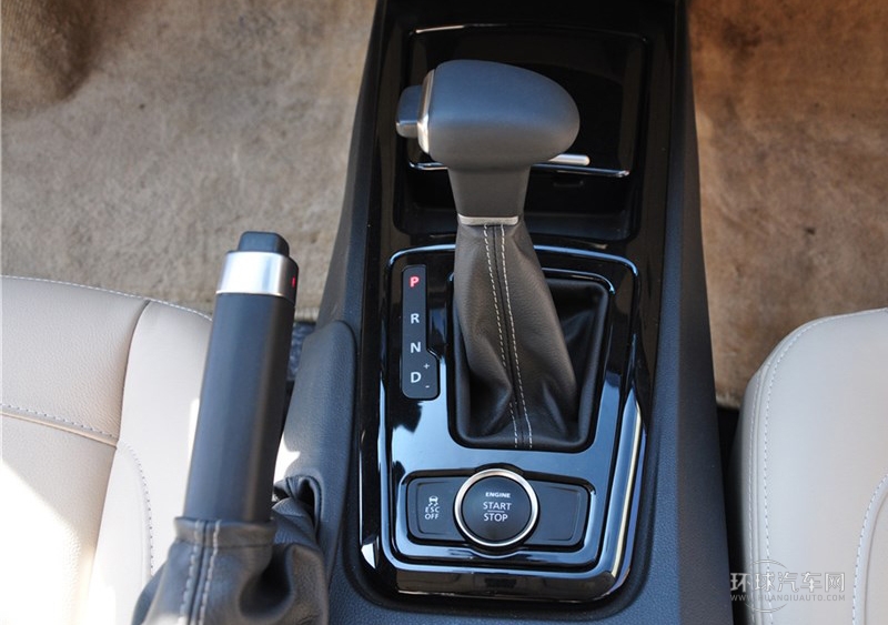 2014款 兩廂 1.6T 自動(dòng)致悅增強(qiáng)型
