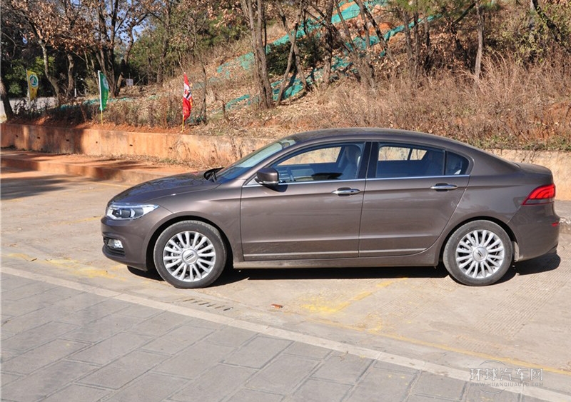 2014款 兩廂 1.6T 自動致悅增強(qiáng)型