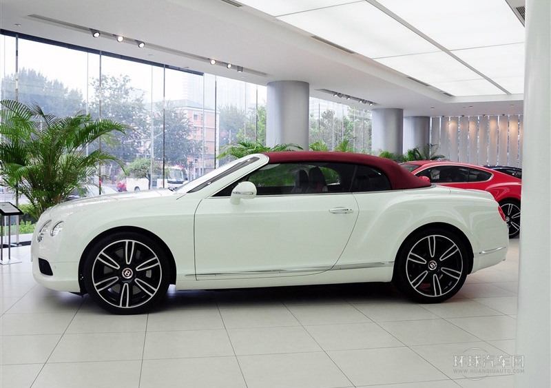 2014款 4.0T GT V8 S 標(biāo)準(zhǔn)版