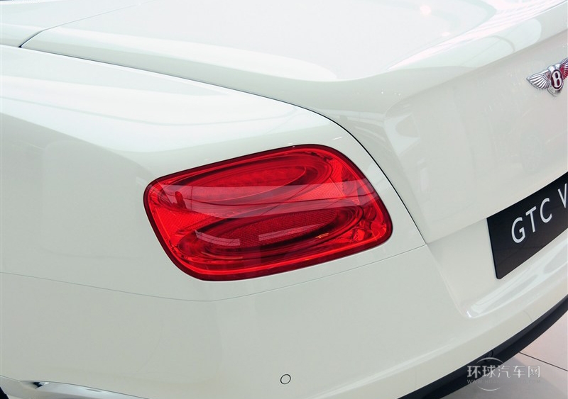 2014款 4.0T GT V8 S 標(biāo)準(zhǔn)版