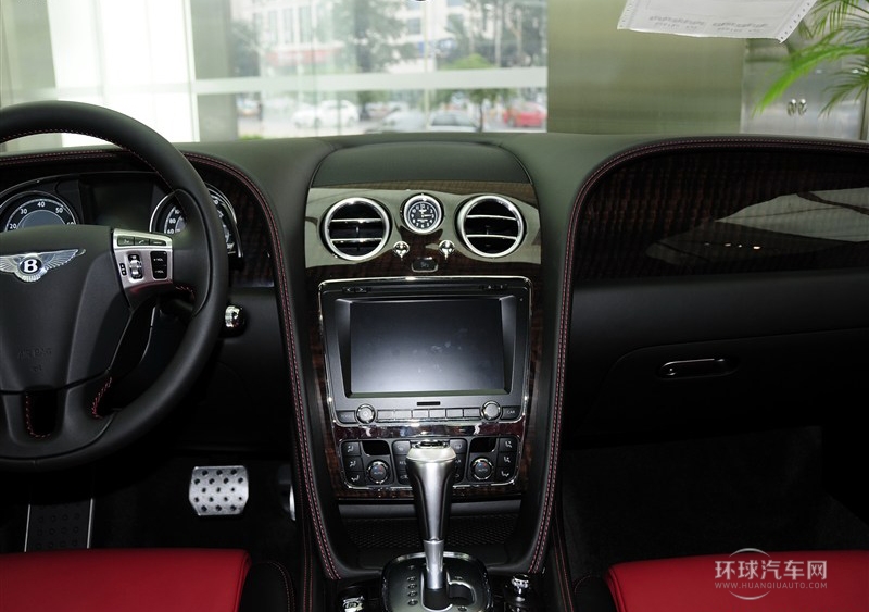 2014款 4.0T GT V8 S 標(biāo)準(zhǔn)版