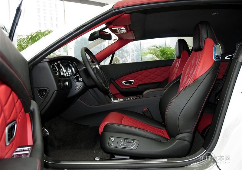 2014款 4.0T GT V8 S 標(biāo)準(zhǔn)版