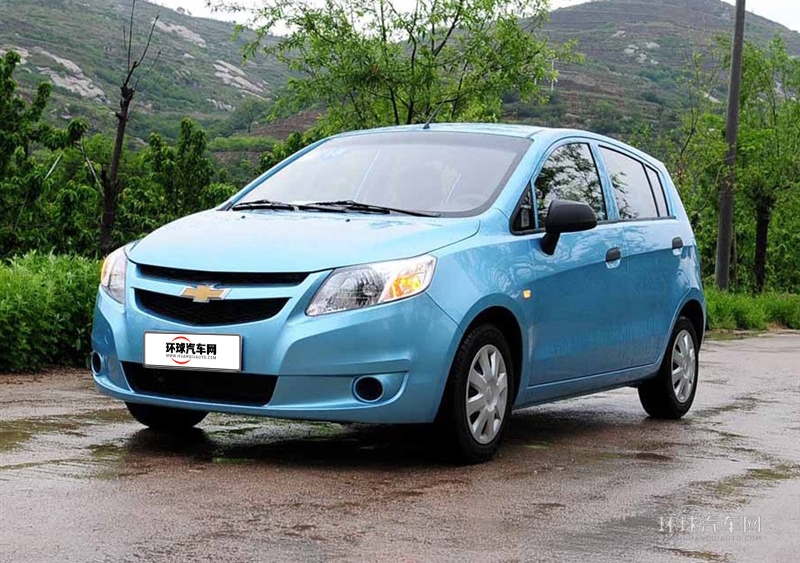 2013款 兩廂 1.4L EMT優(yōu)逸版