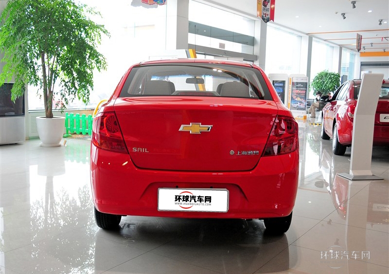 2013款 三廂 1.2L 手動(dòng)溫馨版