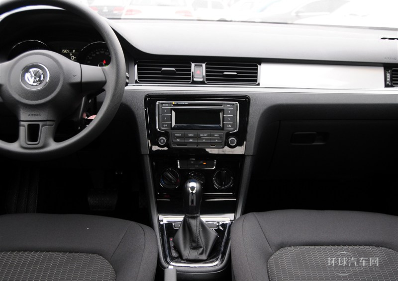 2014款 1.6L 自動(dòng)時(shí)尚型