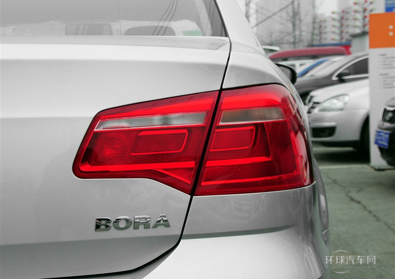 2014款 1.6L 自動(dòng)時(shí)尚型