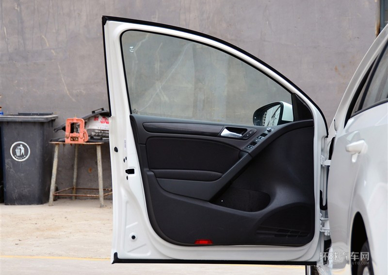 2012款 1.4TSI 自動(dòng)舒適型