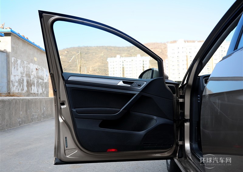 2014款 1.6L 手動(dòng)時(shí)尚型