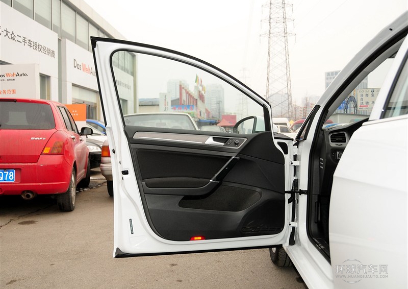 2014款 1.6L 自動(dòng)舒適型