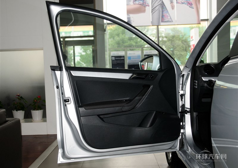 2013款 1.4L 手動(dòng)舒適型