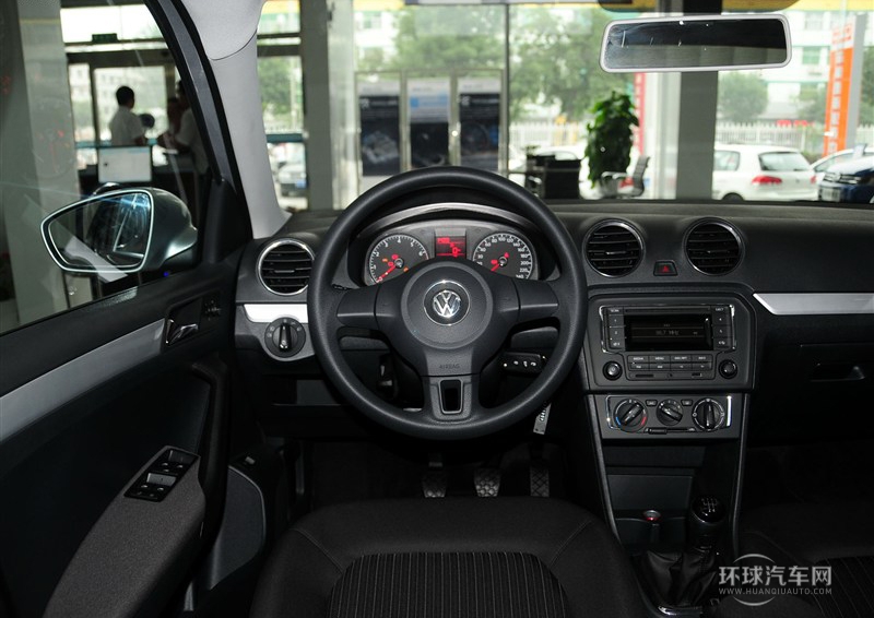 2013款 1.4L 手動(dòng)舒適型