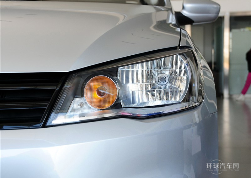 2013款 1.6L 手動(dòng)時(shí)尚型