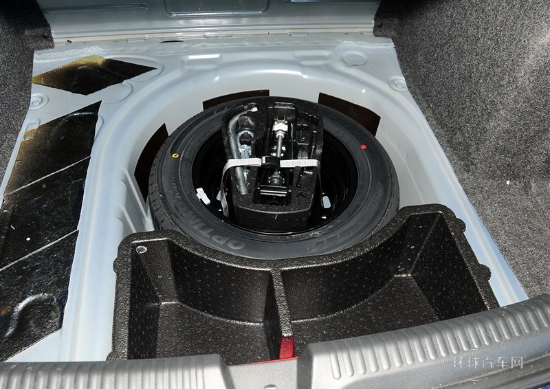 2013款 1.6L 手動(dòng)舒適型
