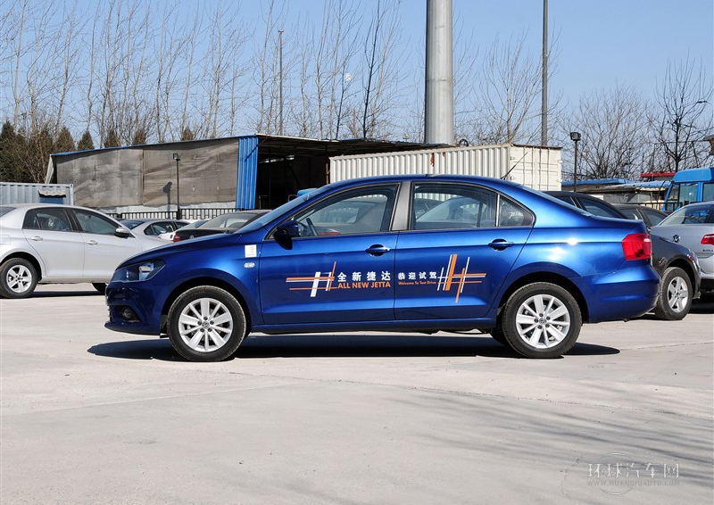 2013款 1.6L 手動(dòng)舒適型