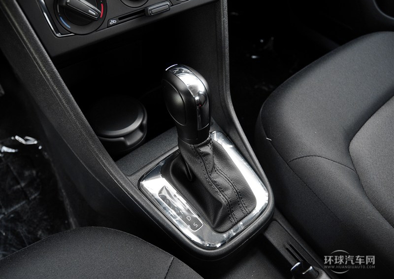 2013款 1.6L 自動(dòng)時(shí)尚型