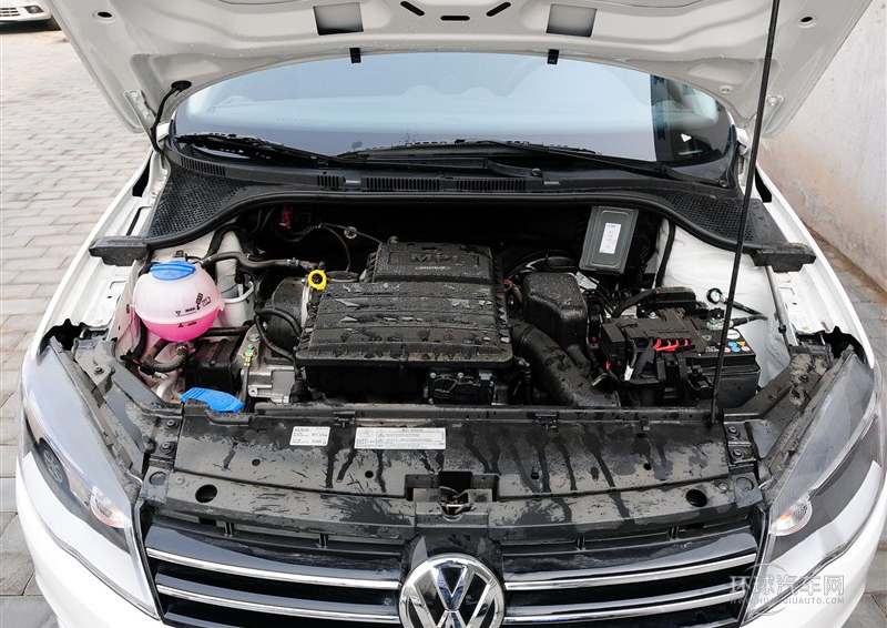 2013款 1.6L 自動(dòng)舒適型