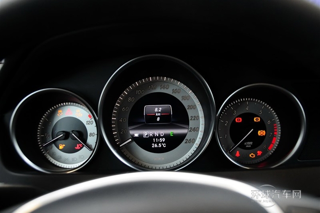 2013款C260時(shí)尚版 Grand Edition