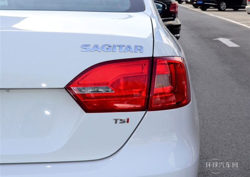 2014款 1.4TSI 手動(dòng)豪華型
