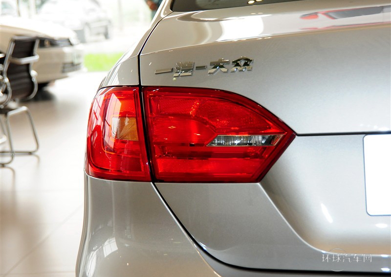 2014款 1.4TSI 自動(dòng)時(shí)尚型