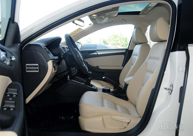 2014款 1.6L 手動(dòng)舒適型