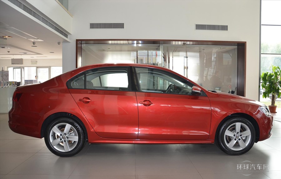 2014款 1.6L 自動(dòng)時(shí)尚型