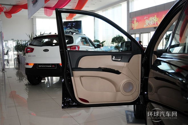 2013款 2.0L 自動兩驅(qū)版GL