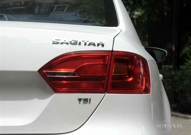 2014款 改款 1.4TSI 自動(dòng)豪華型