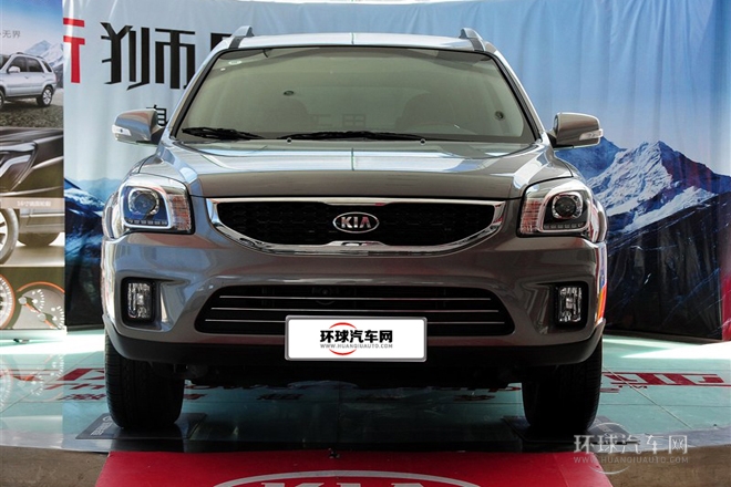 2013款 2.0L 手動兩驅(qū)版GLS