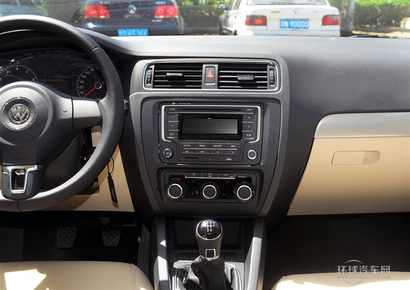 2014款 改款 1.6L 手動(dòng)舒適型