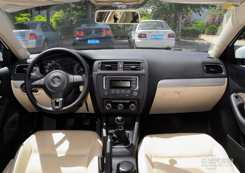 2014款 改款 1.6L 手動(dòng)舒適型