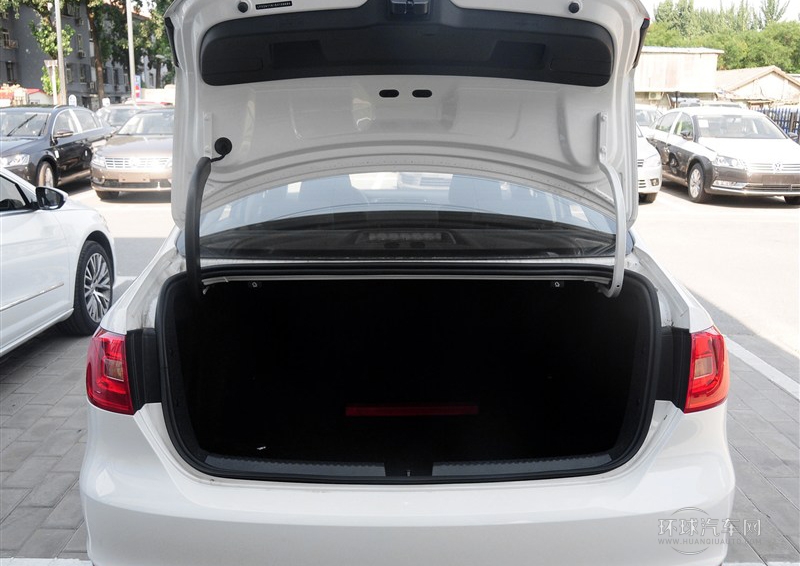 2014款 改款 1.6L 手動(dòng)時(shí)尚型