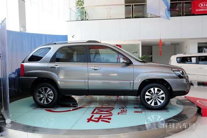2013款 2.0L 自動(dòng)兩驅(qū)版GLS