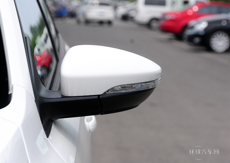 2014款 改款 1.6L 自動時(shí)尚型