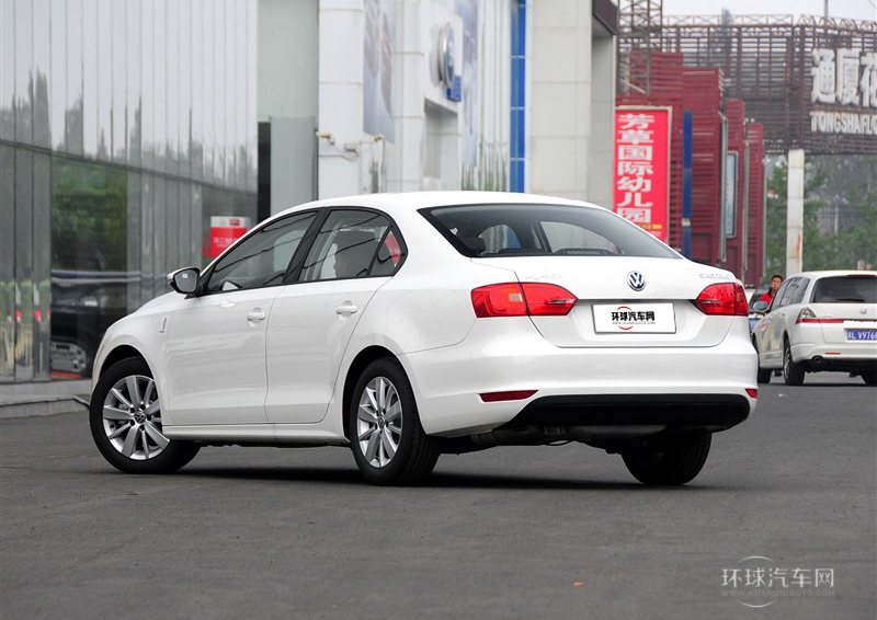 2014款 改款 1.6L 自動時(shí)尚型