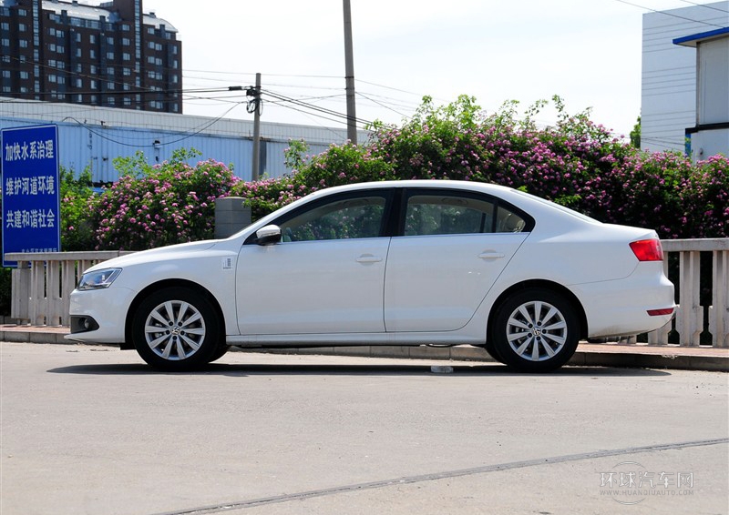 2014款 改款 1.6L 自動(dòng)舒適型