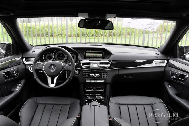 2015款E320L運(yùn)動(dòng)版4MATIC