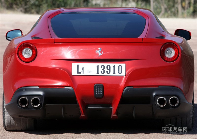 2013款 6.3L 標(biāo)準(zhǔn)型