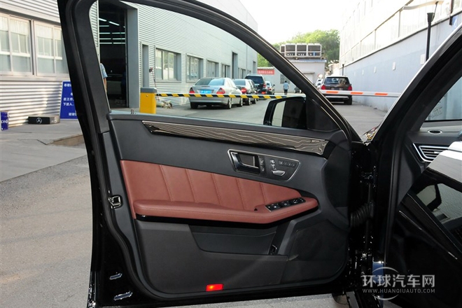 2015款E320L運(yùn)動(dòng)豪華版