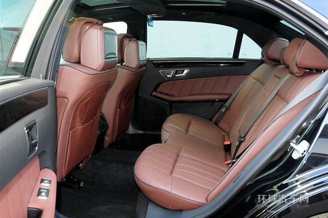 2015款E320L運(yùn)動豪華版