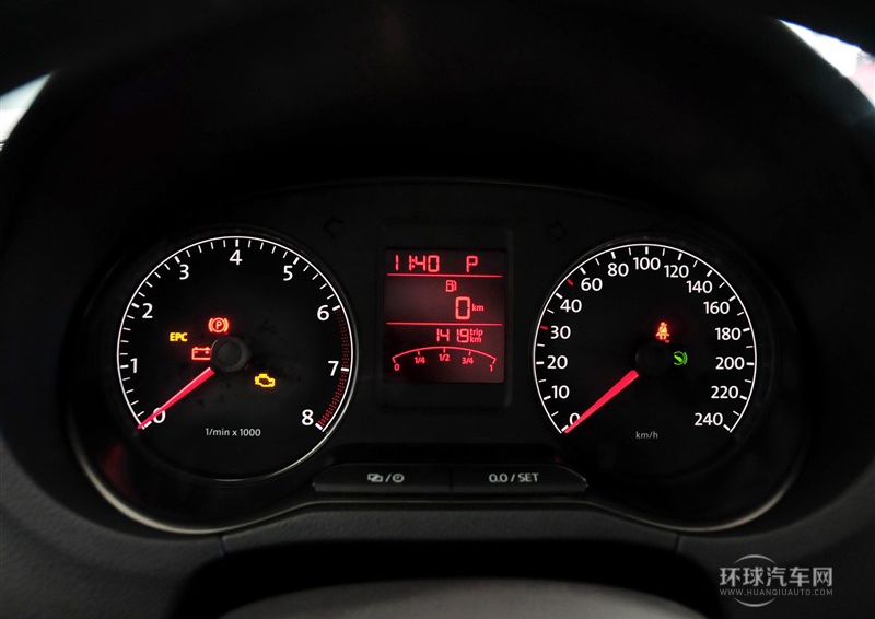 2013款 1.4L 自動(dòng)舒適版