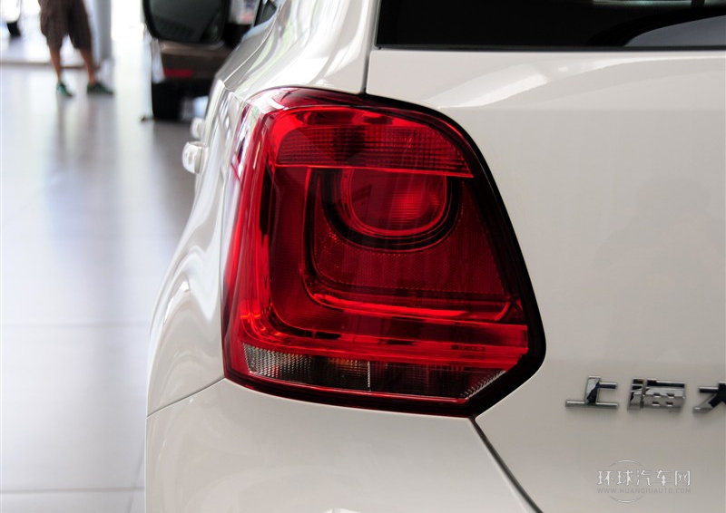 2013款 1.6L 手動(dòng)舒適版