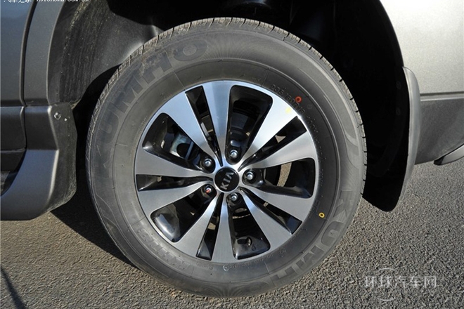 2013款 2.0L 手動四驅(qū)版GLS