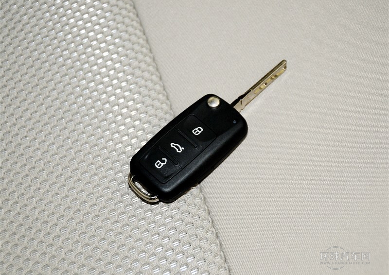 2013款 1.6L 自動(dòng)舒適版
