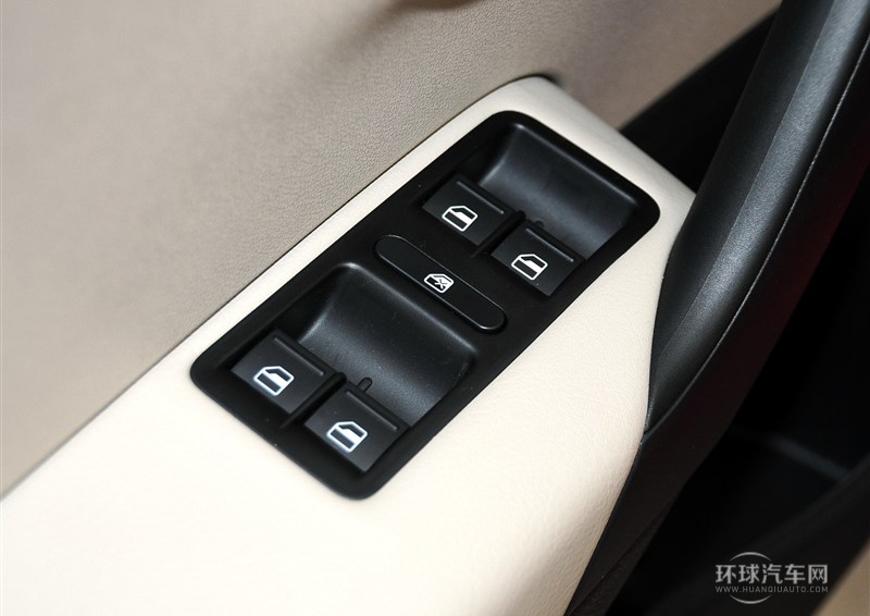 2013款 1.6L 自動舒適版
